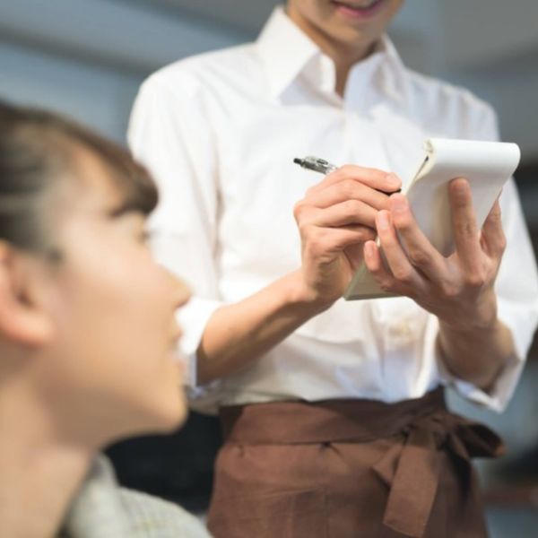 竹田市の善米食堂ではランチタイムにとり天や牛焼肉定食を提供しております